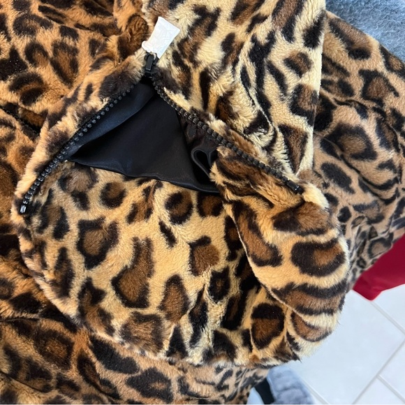 RLZ Racheal Zoe faux fur jacket leopard print puff sleeves mob wife Sz O - Picture 10 of 16